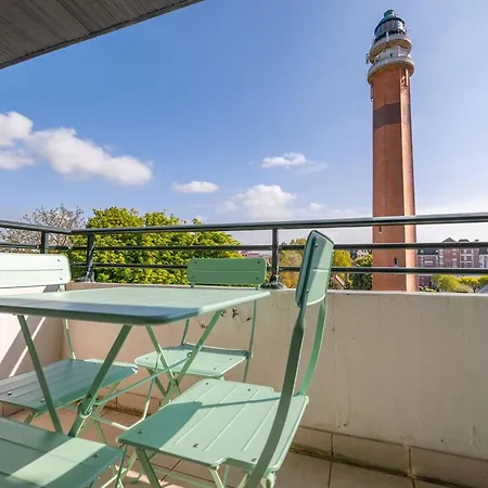 Avec Vue Sur Le Phare, Balcon Au Touquet - Fr-1-821-34